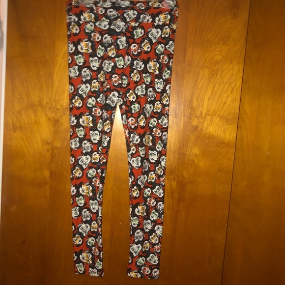 Lularoe vampire head dracula print leggings OS - Picture 1 of 3
